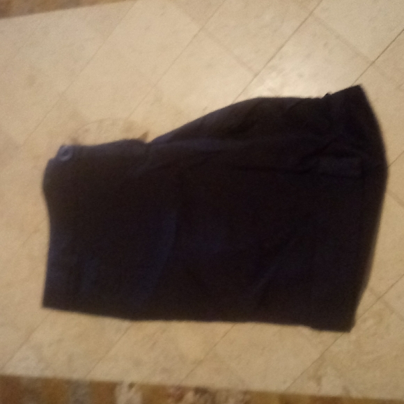 Contemporary Edge Woman's Shorts size 6 - Picture 4 of 4